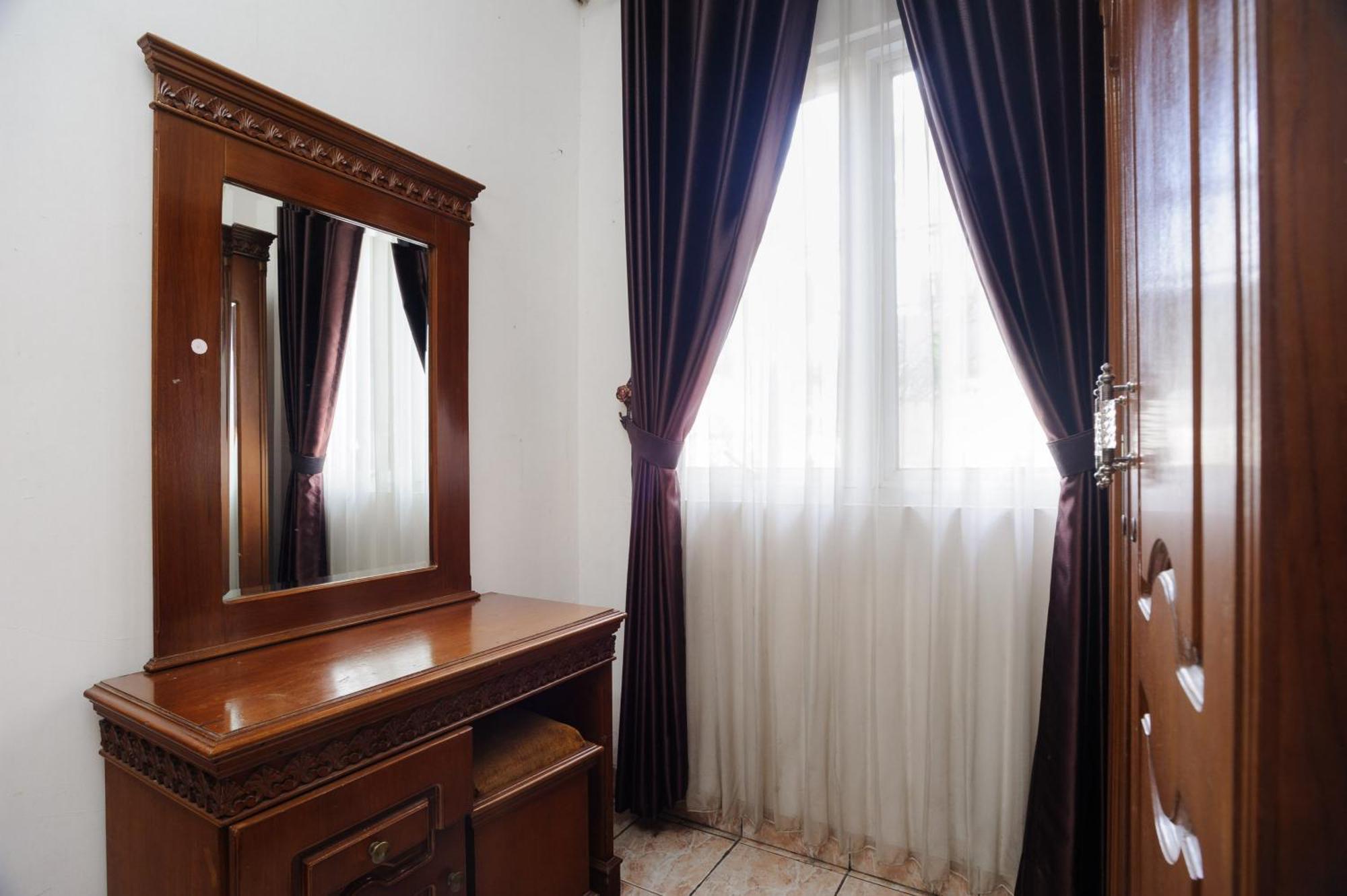 Reddoorz Syariah Near Aeon Mall Tanjung Barat Jakarta Exteriör bild