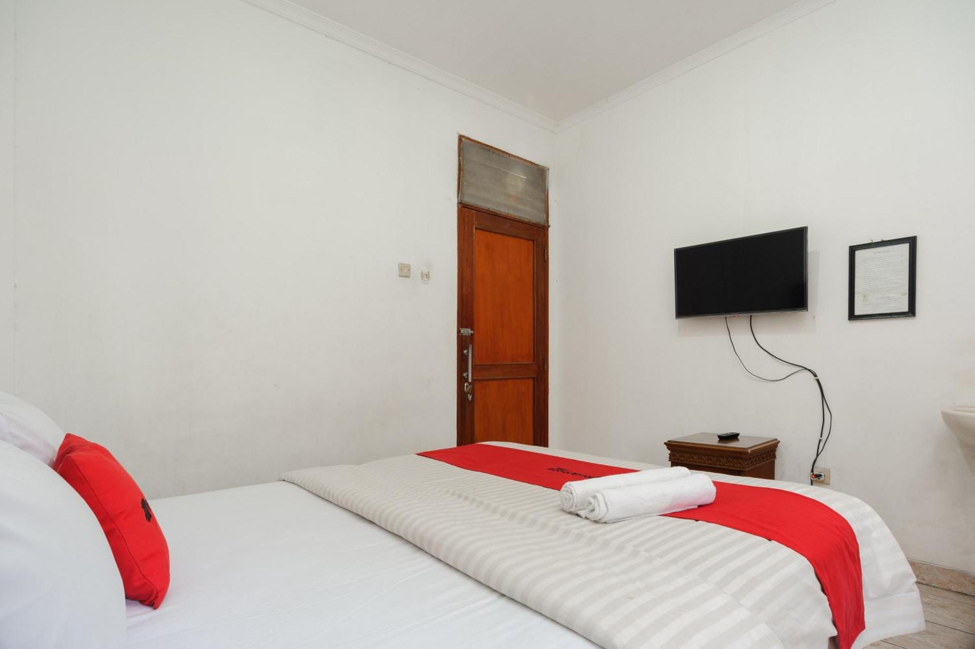 Reddoorz Syariah Near Aeon Mall Tanjung Barat Jakarta Exteriör bild