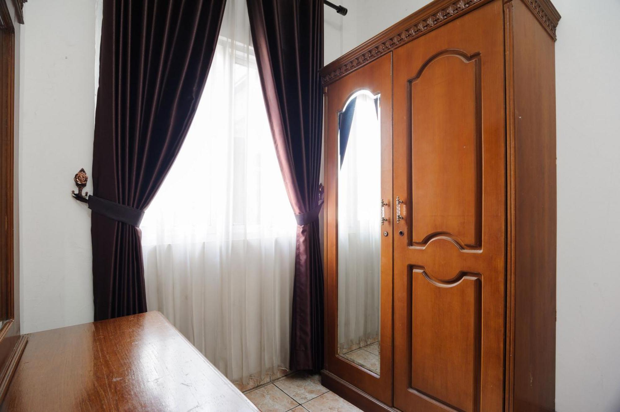 Reddoorz Syariah Near Aeon Mall Tanjung Barat Jakarta Exteriör bild